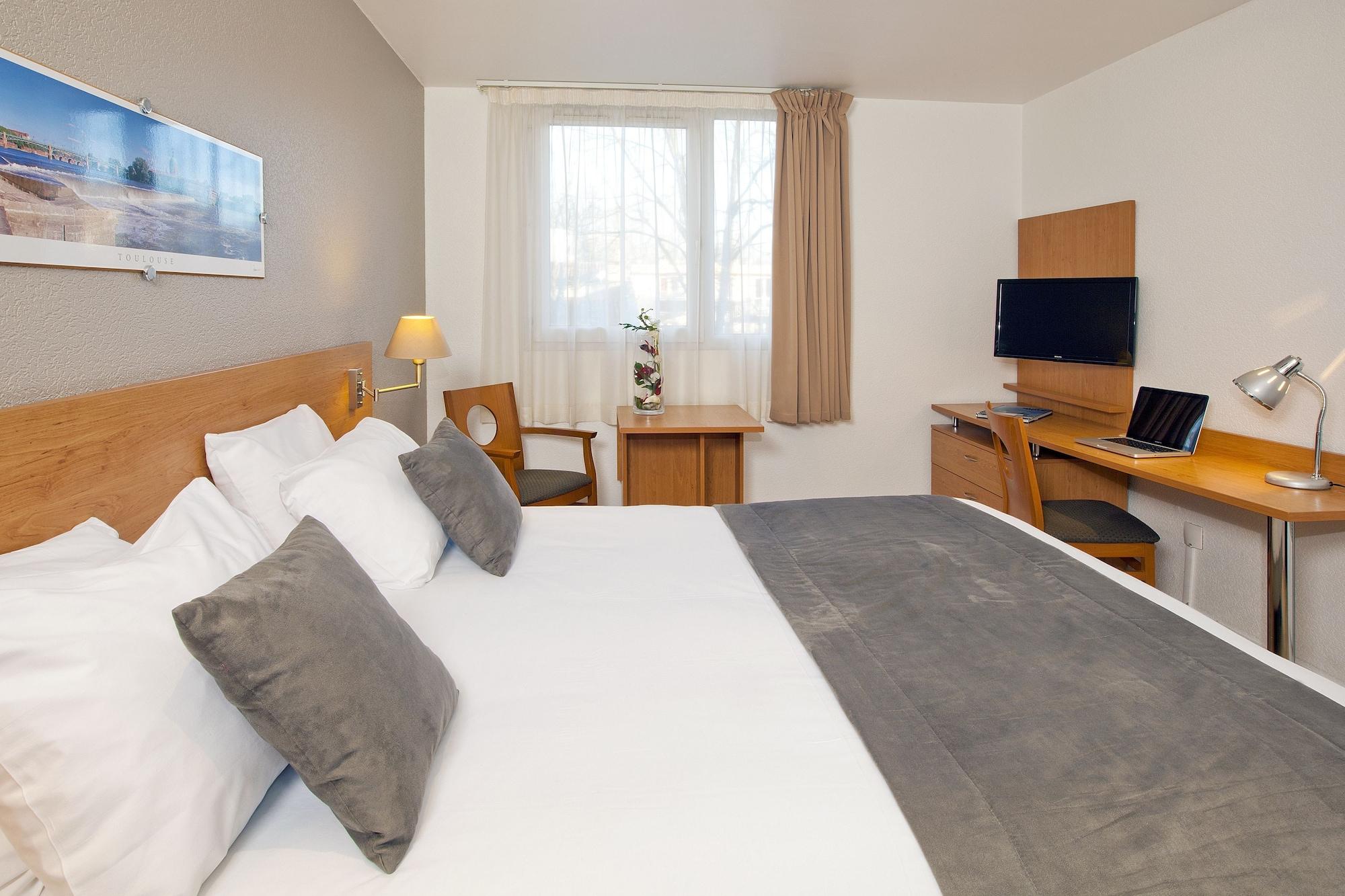 Sejours & Affaires Toulouse De Brienne Apart otel Dış mekan fotoğraf